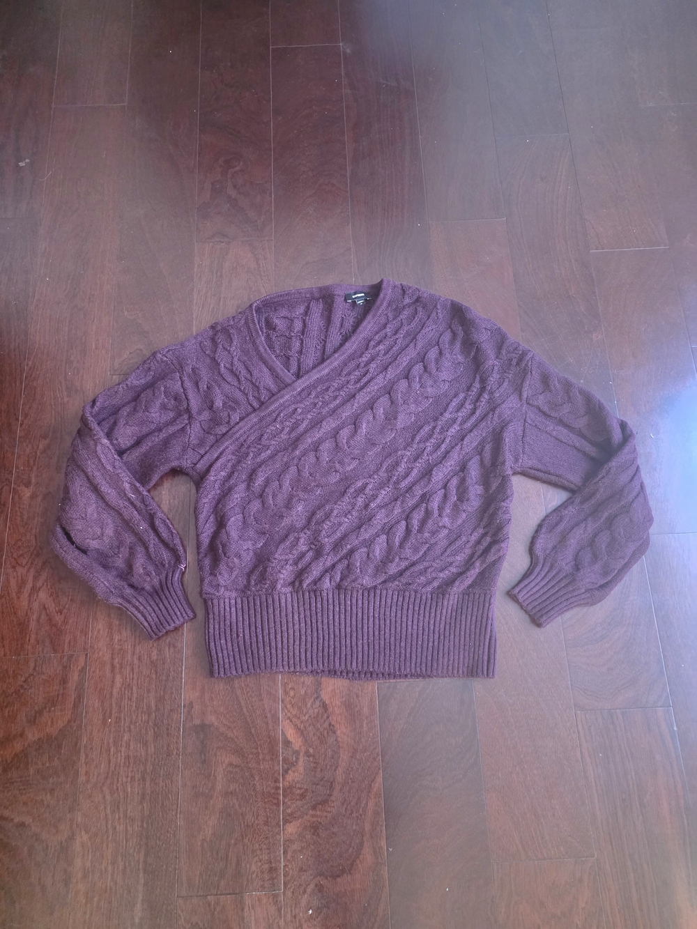 Express Women's Cable Knit V-Neck Sweater - Plum